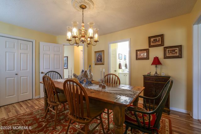 13 Sequoia Court, Barnegat, NJ 08005