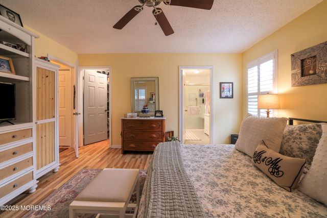 13 Sequoia Court, Barnegat, NJ 08005