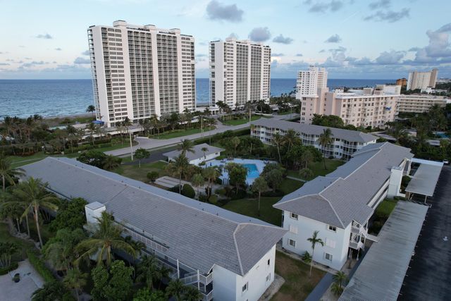 2730 Banyan Road 1, Boca Raton, FL 33432