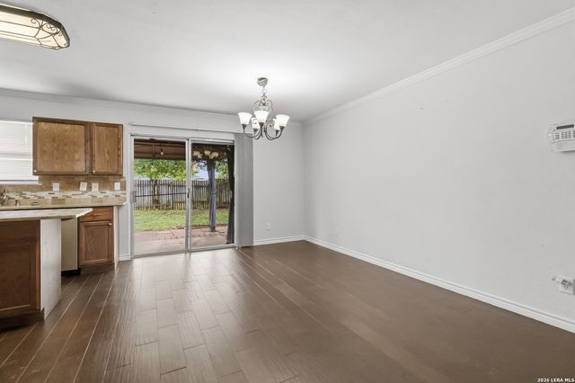 7619 PIPERS SWAN ST, San Antonio, TX 78251