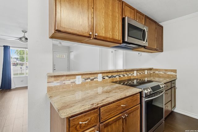 7619 PIPERS SWAN ST, San Antonio, TX 78251