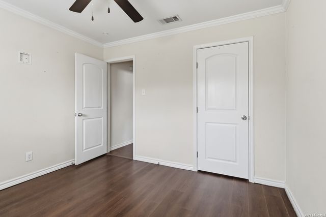 7619 PIPERS SWAN ST, San Antonio, TX 78251