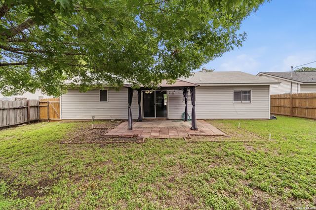 7619 PIPERS SWAN ST, San Antonio, TX 78251