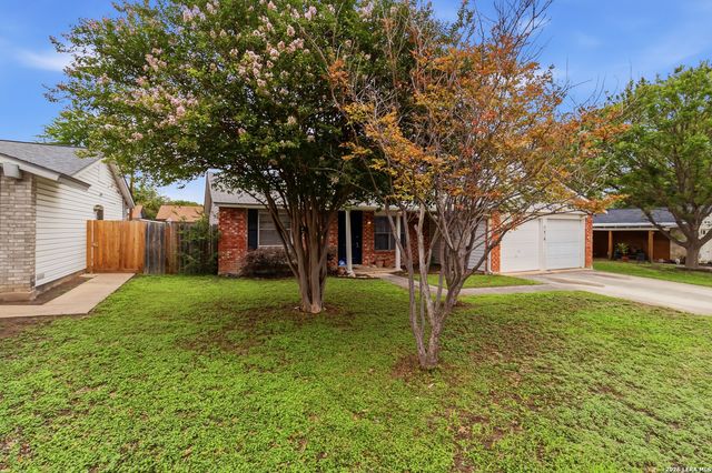 7619 PIPERS SWAN ST, San Antonio, TX 78251