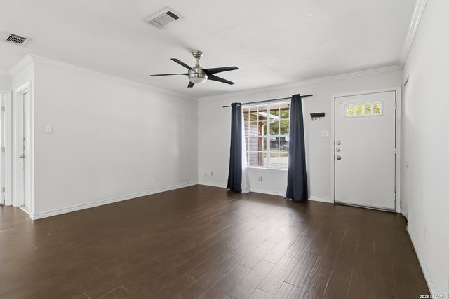 7619 PIPERS SWAN ST, San Antonio, TX 78251