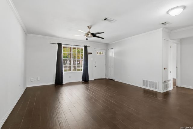 7619 PIPERS SWAN ST, San Antonio, TX 78251