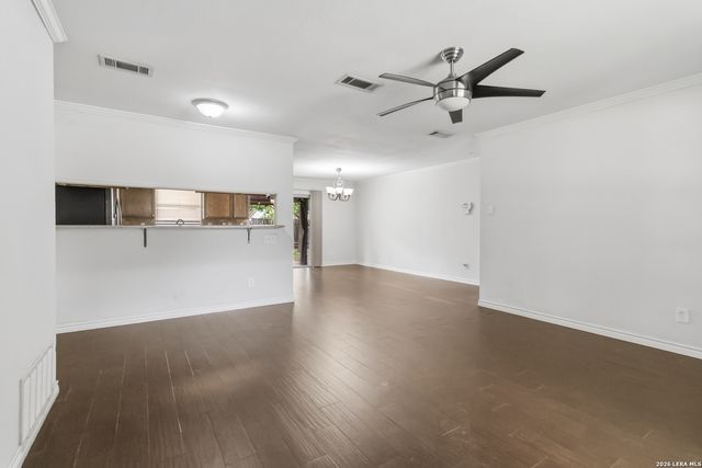7619 PIPERS SWAN ST, San Antonio, TX 78251