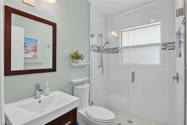 421 12th AVE S A1, Naples, FL 34102