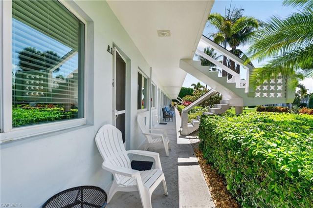421 12th AVE S A1, Naples, FL 34102