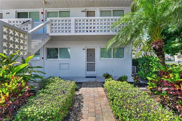 421 12th AVE S A1, Naples, FL 34102