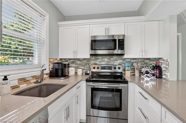 421 12th AVE S A1, Naples, FL 34102