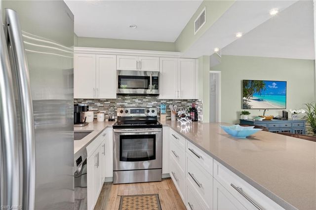 421 12th AVE S A1, Naples, FL 34102