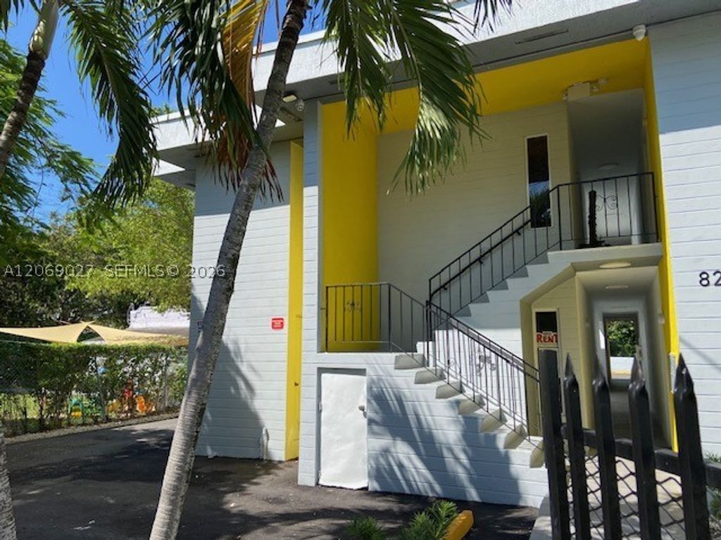 828 SW 20th Ave 2, Miami, FL 33135