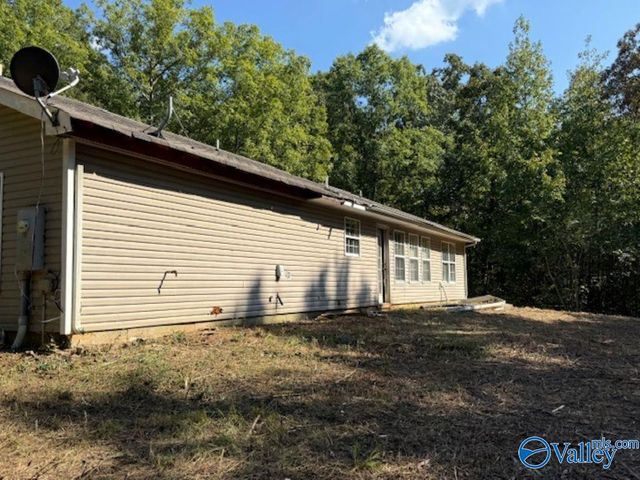 522 Wallace Drive, Hartselle, AL 35640
