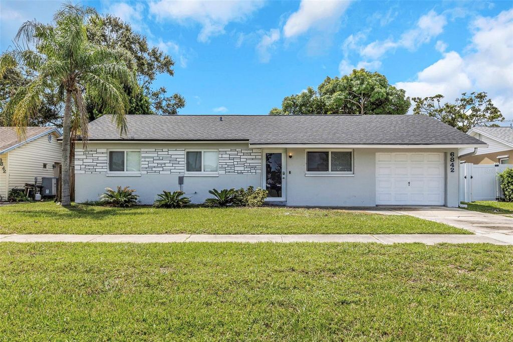 6842 62ND AVENUE N, Pinellas Park, FL 33781
