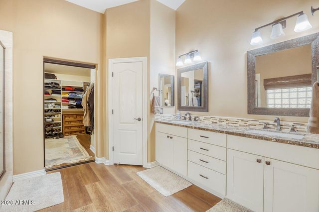 7576 E TAILFEATHER Drive, Scottsdale, AZ 85255