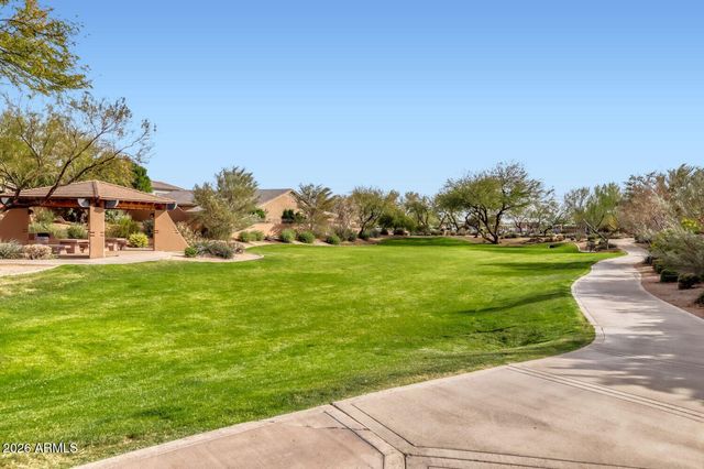 7576 E TAILFEATHER Drive, Scottsdale, AZ 85255