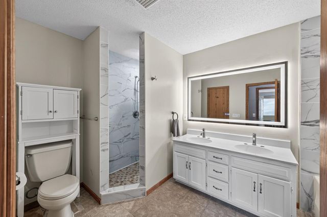 6865 Romeo Road, Woodbury, MN 55125