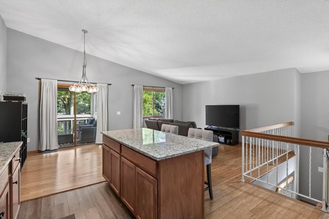 6865 Romeo Road, Woodbury, MN 55125