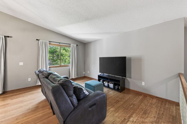 6865 Romeo Road, Woodbury, MN 55125