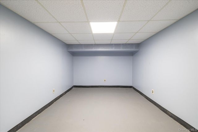 25 Aldred Avenue 1, Rockville Centre, NY 11570