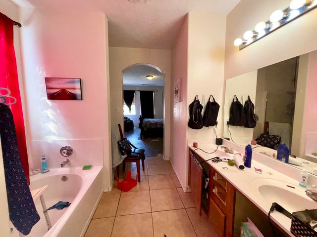 3601 WAGON WHEEL Street SW, Los Lunas, NM 87031