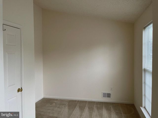 2807 WHITE BIRCH CT, Woodbridge, VA 22192