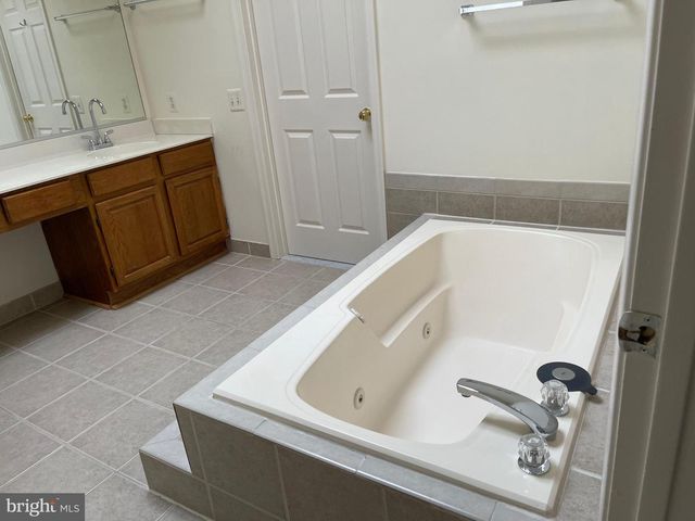 2807 WHITE BIRCH CT, Woodbridge, VA 22192