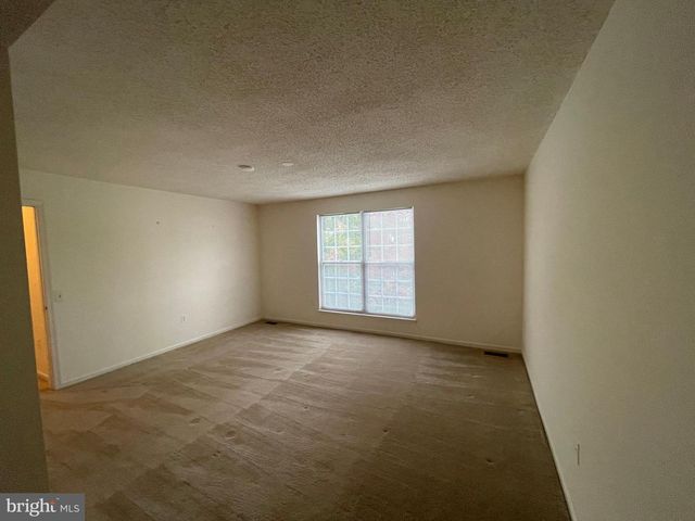 2807 WHITE BIRCH CT, Woodbridge, VA 22192