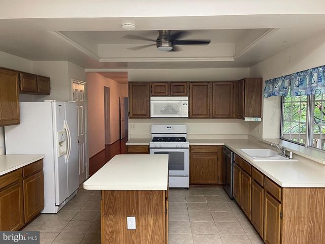 2807 WHITE BIRCH CT, Woodbridge, VA 22192