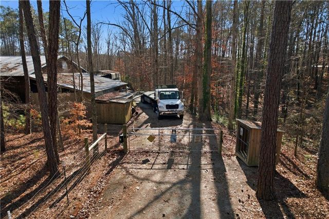 635 Colbert Road, Dallas, GA 30132