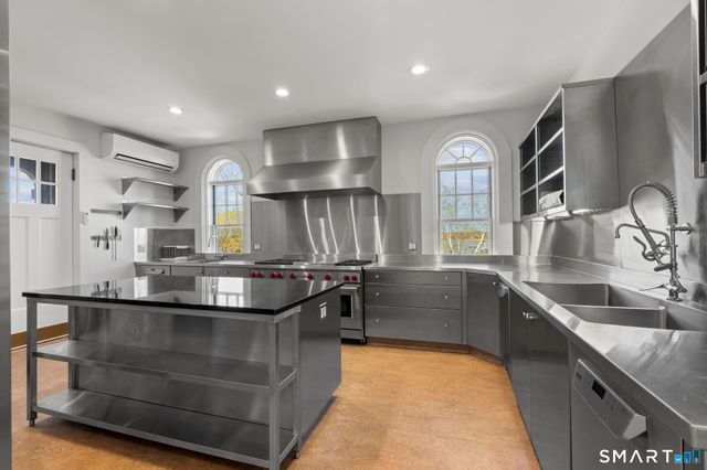0 Rogers Island, Branford, CT 06405