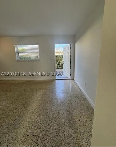 3181 SW 18th St 2, Miami, FL 33145