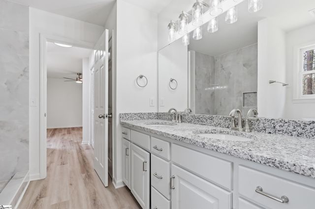 104 Luke Court, Easley, SC 29640