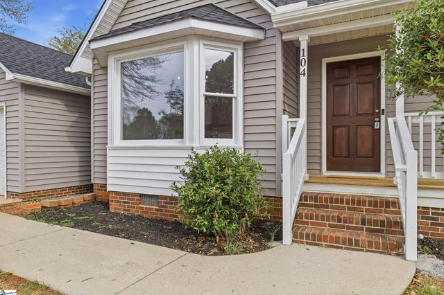 104 Luke Court, Easley, SC 29640