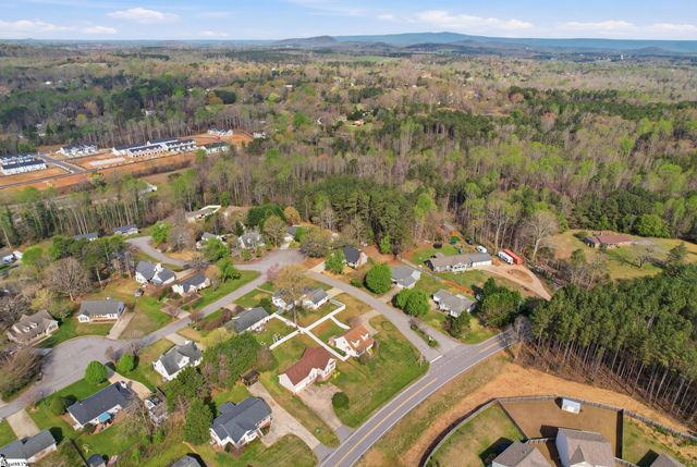 104 Luke Court, Easley, SC 29640