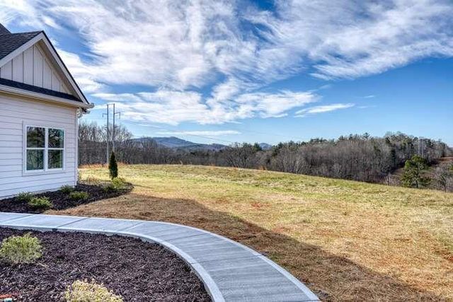 65 Club Ct, Blairsville, GA 30512