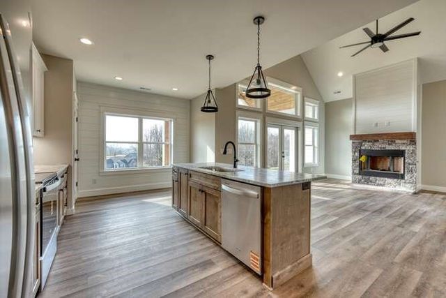 65 Club Ct, Blairsville, GA 30512