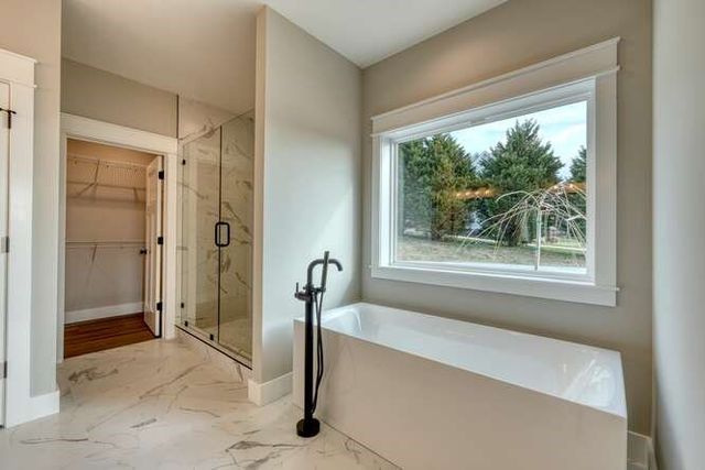 65 Club Ct, Blairsville, GA 30512