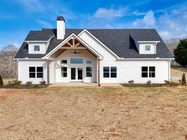 65 Club Ct, Blairsville, GA 30512