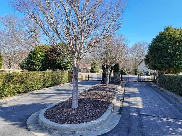 65 Club Ct, Blairsville, GA 30512