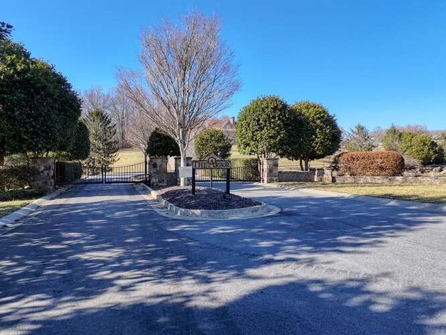 65 Club Ct, Blairsville, GA 30512