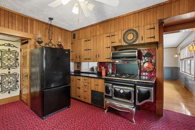 606 East Street, Lynnville, IA 50153