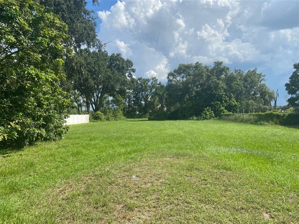 207 JOHNSON ROAD, Plant City, FL 33566
