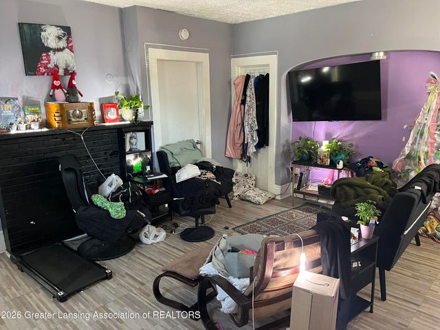 920 N Pine Street, Lansing, MI 48906