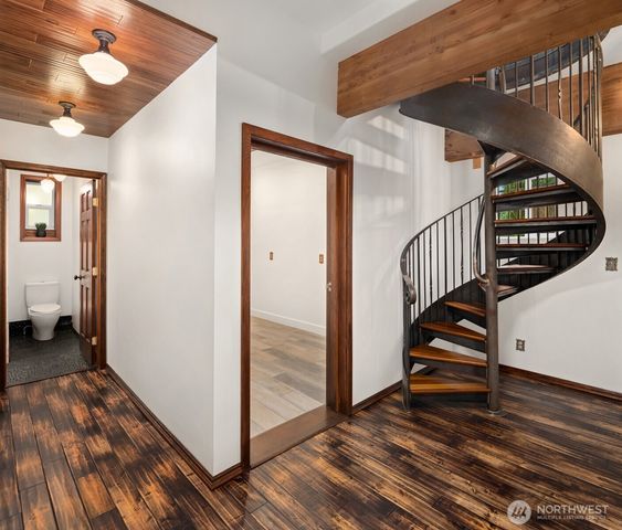7741 16th Avenue NW, Seattle, WA 98117