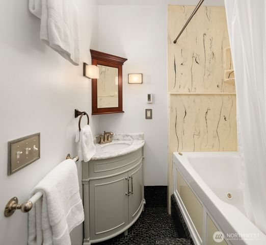 7741 16th Avenue NW, Seattle, WA 98117
