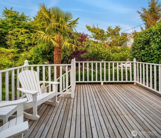 7741 16th Avenue NW, Seattle, WA 98117