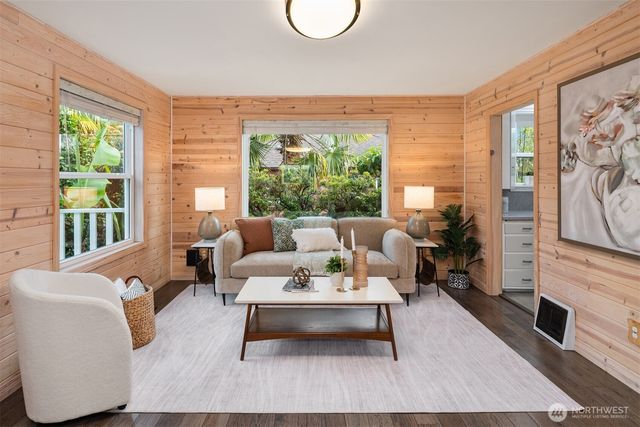 7741 16th Avenue NW, Seattle, WA 98117