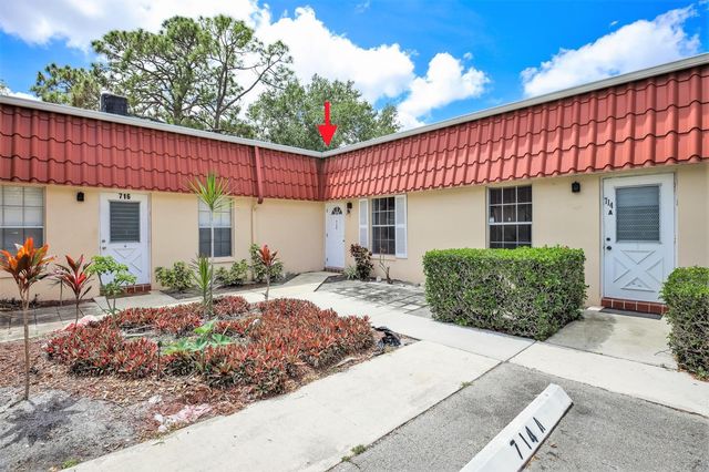 714 Nantucket Circle B, Lake Worth, FL 33467